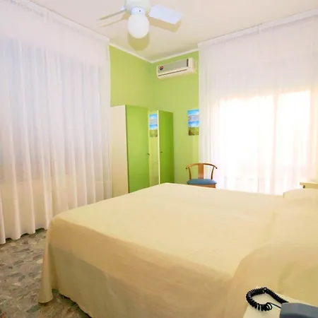 Astor 3*